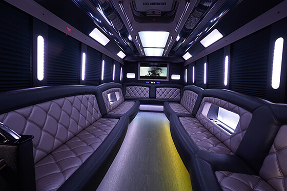 28 passenger party bus lounge with led lights